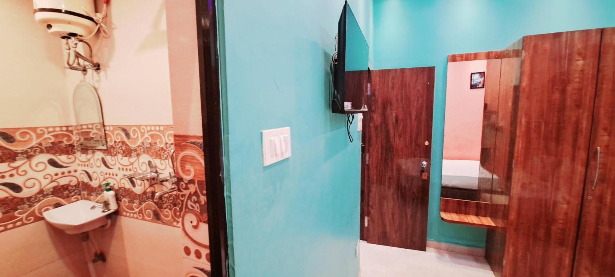 Hotel Ananya Inn Varanasi Exterior photo